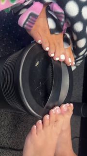 Kyle Unfug feet photo 16