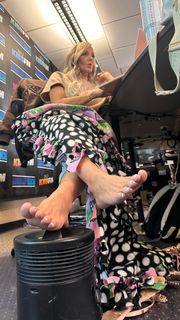 Kyle Unfug feet photo 9