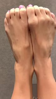 Kyle Unfug feet photo 16