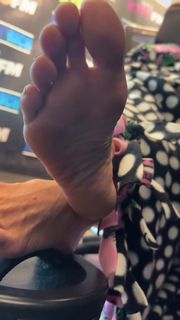 Kyle Unfug feet photo 1