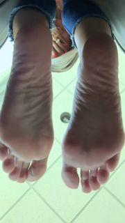 Kyle Unfug feet photo 5