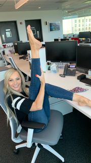 Kyle Unfug feet photo 3