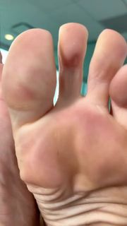Kyle Unfug feet photo 11