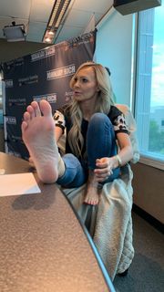 Kyle Unfug feet photo 2