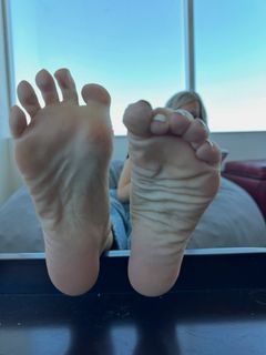 Kyle Unfug feet photo 18