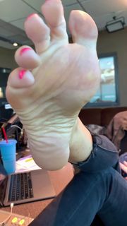 Kyle Unfug feet photo 6