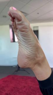 Kyle Unfug feet photo 20