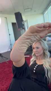 Kyle Unfug feet photo 16