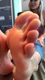 Kyle Unfug feet photo 3