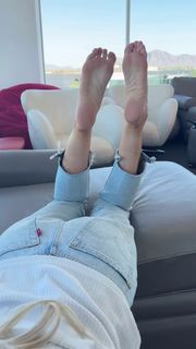 Kyle Unfug feet photo 10