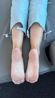 Kyle Unfug feet photo 9