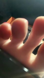 Kyle Unfug feet photo 1