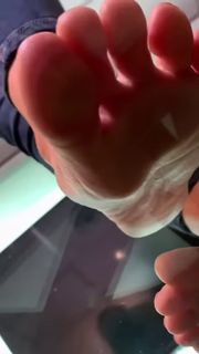 Kyle Unfug feet photo 15