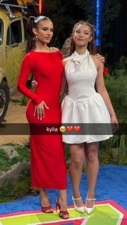 Kylie Cantrall feet photo 11