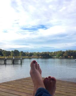 Kylie Gillies feet photo 10