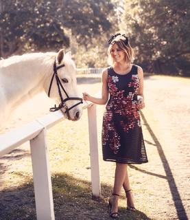 Kylie Gillies feet photo 9