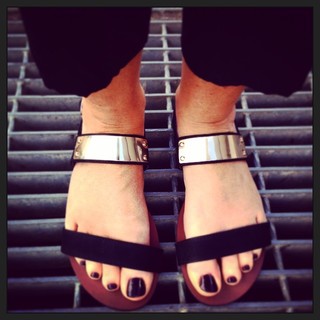 Kylie Gillies feet photo 8