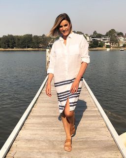 Kylie Gillies feet photo 10