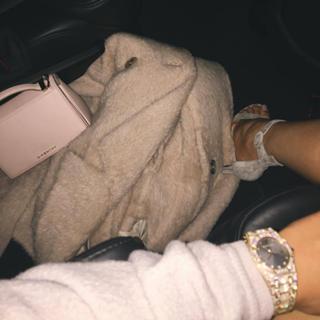 Kylie Jenner feet photo thumbnail