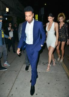 Kylie Jenner feet photo thumbnail