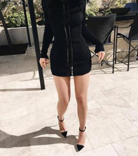 Kylie Jenner feet photo thumbnail