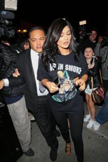 Kylie Jenner feet photo thumbnail