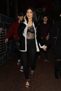 Kylie Jenner feet photo thumbnail
