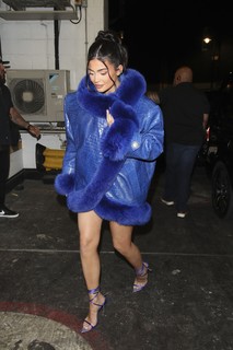 Kylie Jenner feet photo thumbnail