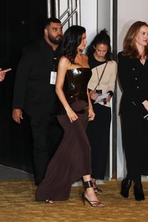 Kylie Jenner feet photo thumbnail