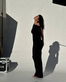 Kylie Jenner feet photo thumbnail