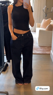 Kylie Jenner feet photo thumbnail