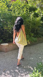 Kylie Jenner feet photo thumbnail