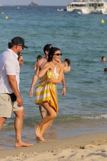 Kylie Jenner feet photo thumbnail