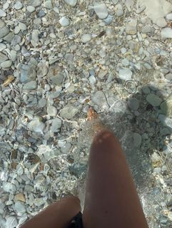 Kylie Jenner feet photo thumbnail