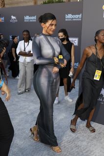 Kylie Jenner feet photo thumbnail