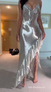 Kylie Jenner feet photo thumbnail