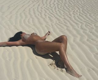 Kylie Jenner feet photo 7