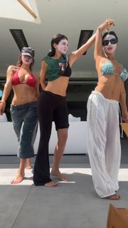 Kylie Jenner feet photo 16