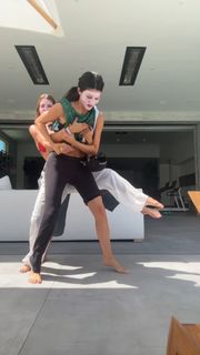 Kylie Jenner feet photo 13