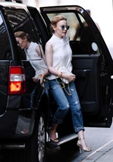 Kylie Minogue feet photo thumbnail