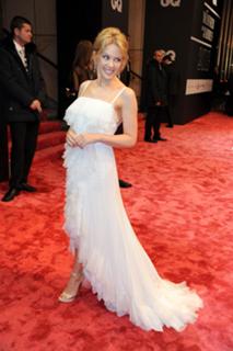 Kylie Minogue feet photo thumbnail