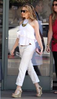Kylie Minogue feet photo thumbnail