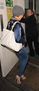 Kylie Minogue feet photo thumbnail