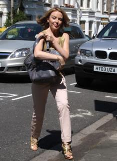 Kylie Minogue feet photo thumbnail