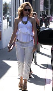 Kylie Minogue feet photo thumbnail