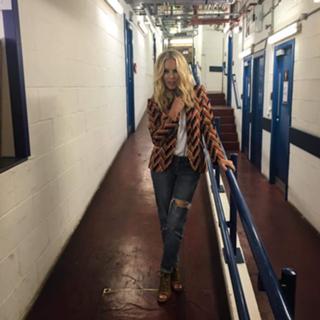 Kylie Minogue feet photo thumbnail