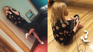 Kylie Minogue feet photo thumbnail