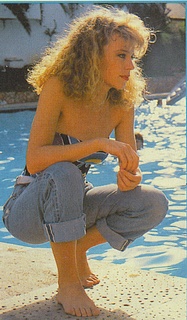 Kylie Minogue feet photo thumbnail