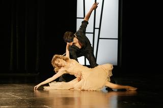 Kylie Minogue feet photo thumbnail