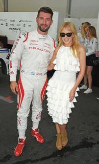 Kylie Minogue feet photo thumbnail